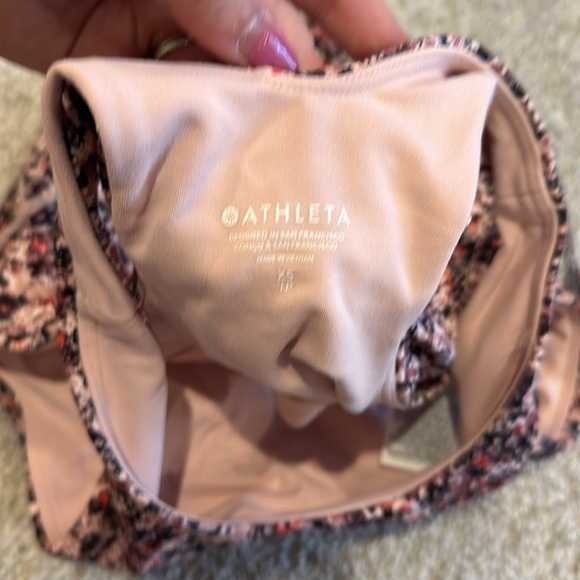 🫶🏻HP🧡 NWT Athleta conscious crop printed workout top pink splatter print RARE - Picture 5 of 7